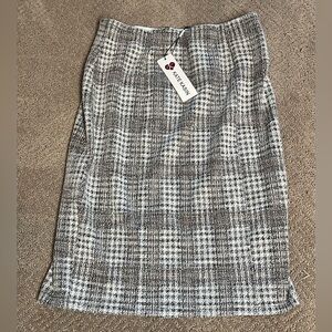 Kate and Kasen NWT black and white pencil skirt. Medium